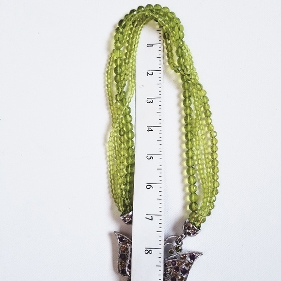 𝅺2 in 1 Butterfly Necklace & Broach Pin Jewelry Set. - Picture 5 of 7